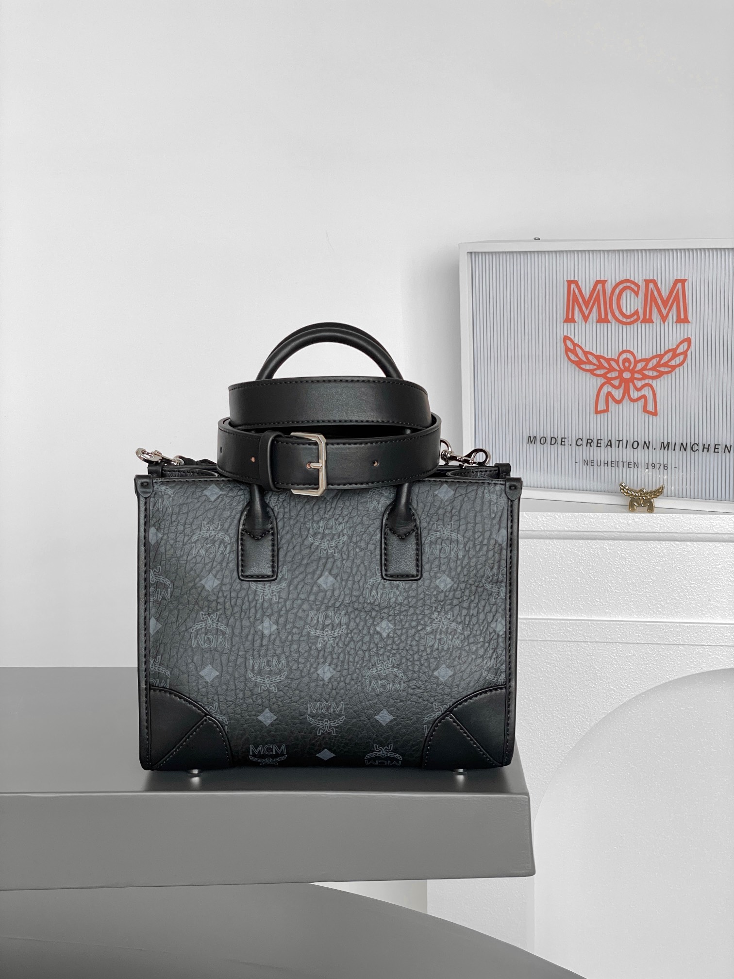 MCM MUNCHEN VISETOS 7BK001 (BLACK)
