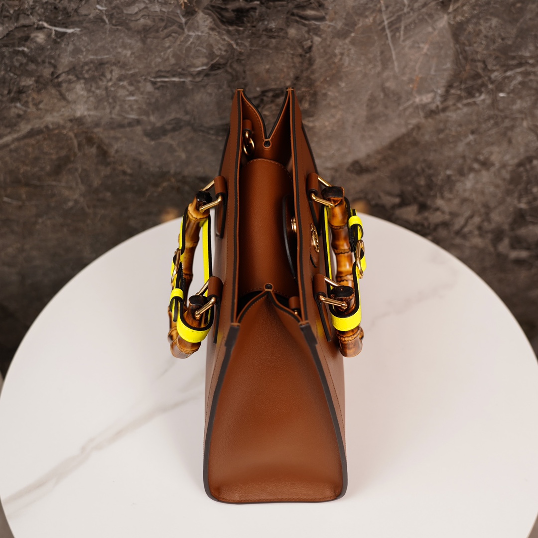 Gucci Diana 660195 ( Brow) 