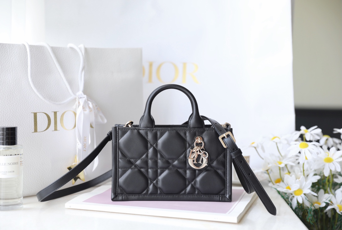 Túi Xách Dior Caro Nữ Màu Đen