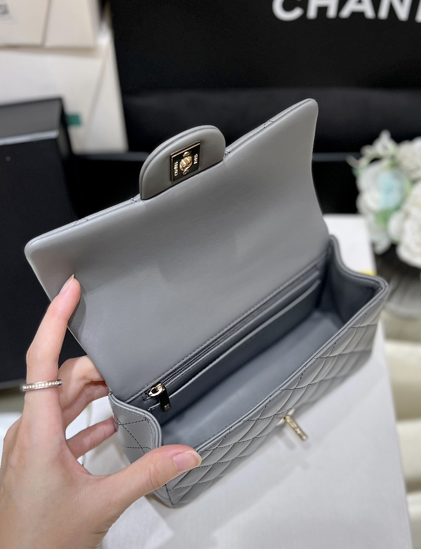 Chanel CF Mini Handle AS2431 (gray)