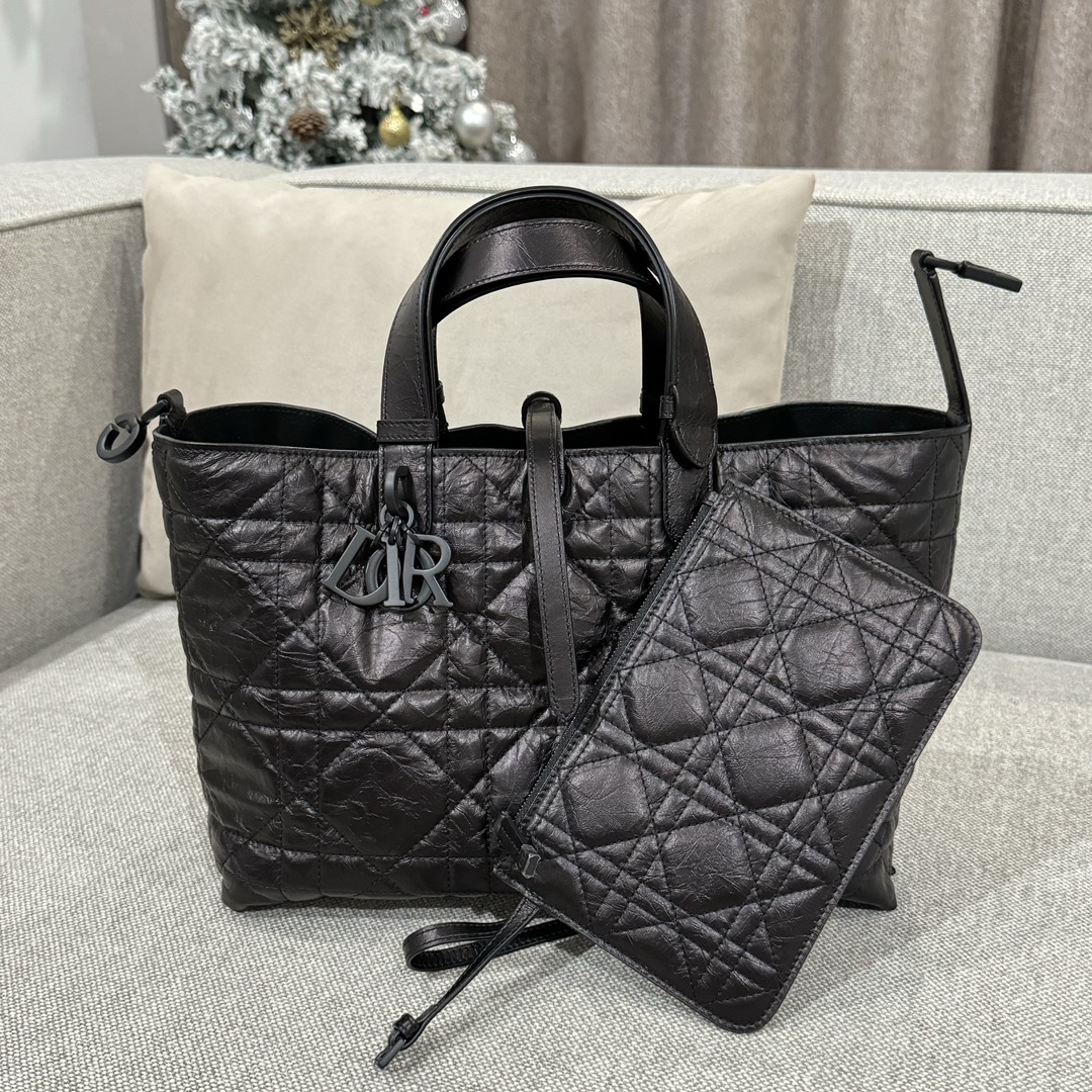 Túi Dior Toujours Nữ Màu Đen 