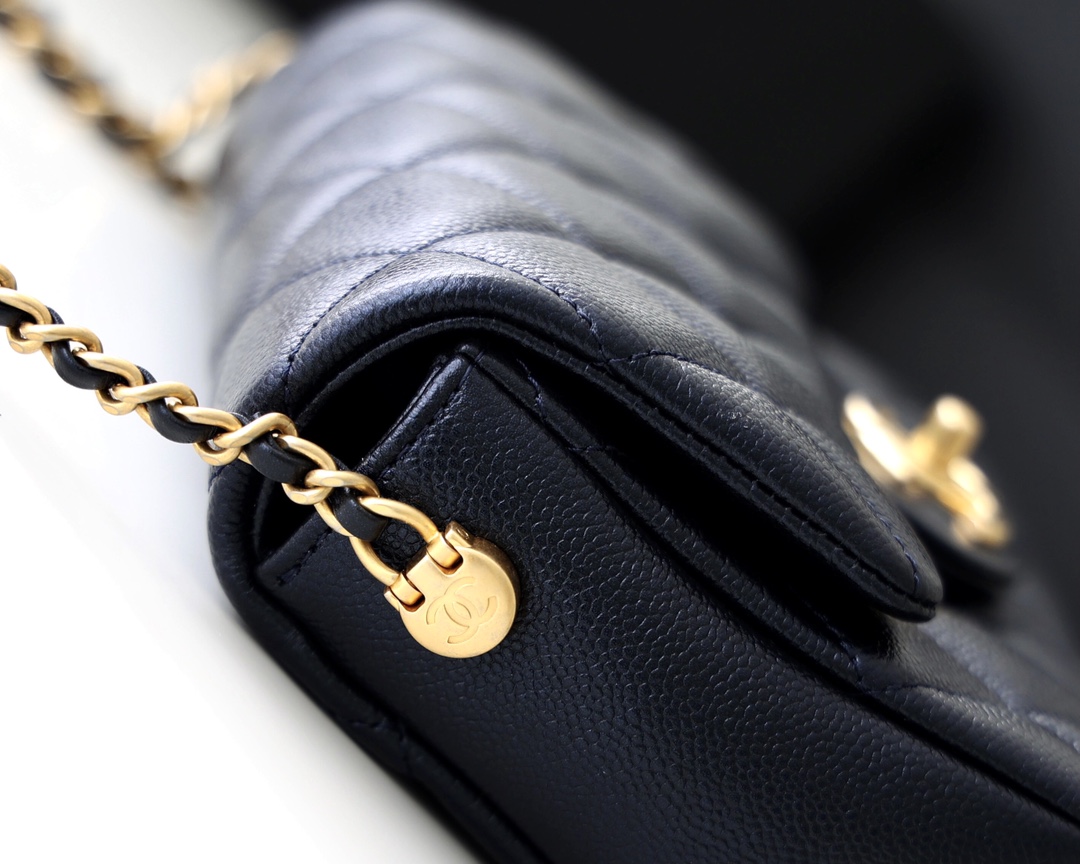 Túi Xách Chanel Flap Màu Đen AS2855