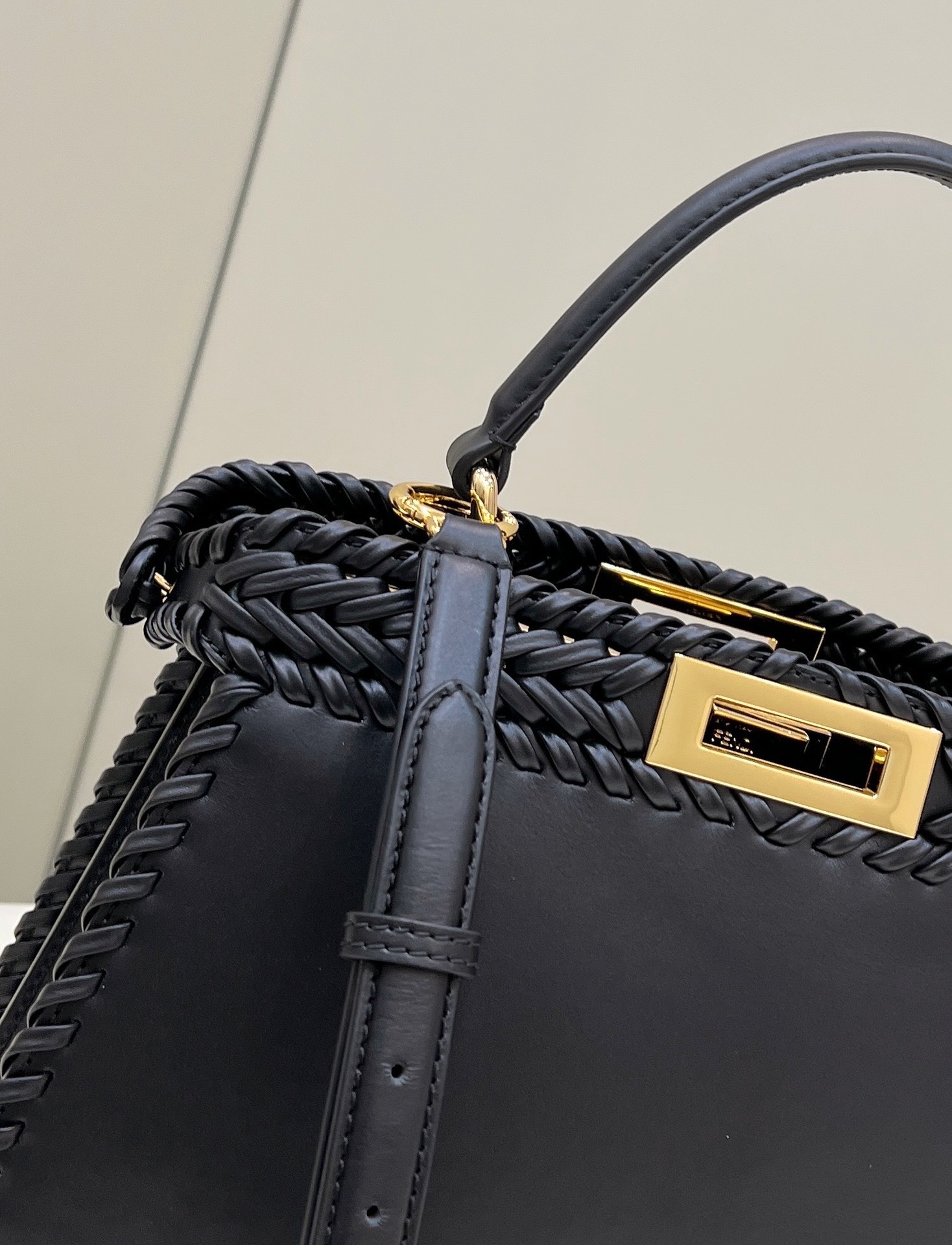TÚI XÁCH NỮ FENDI 80051 