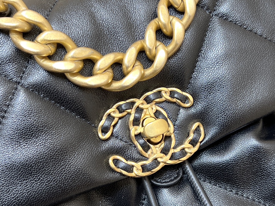 Balo Chanel AS4223 Màu Đen 