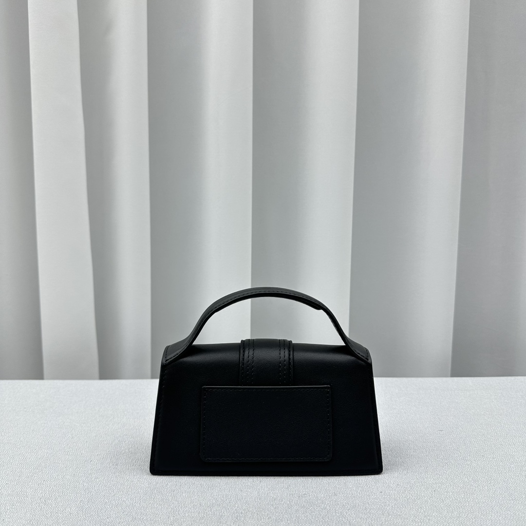 Túi Xách Jacquemus Bamnino P98858 Màu Đen 