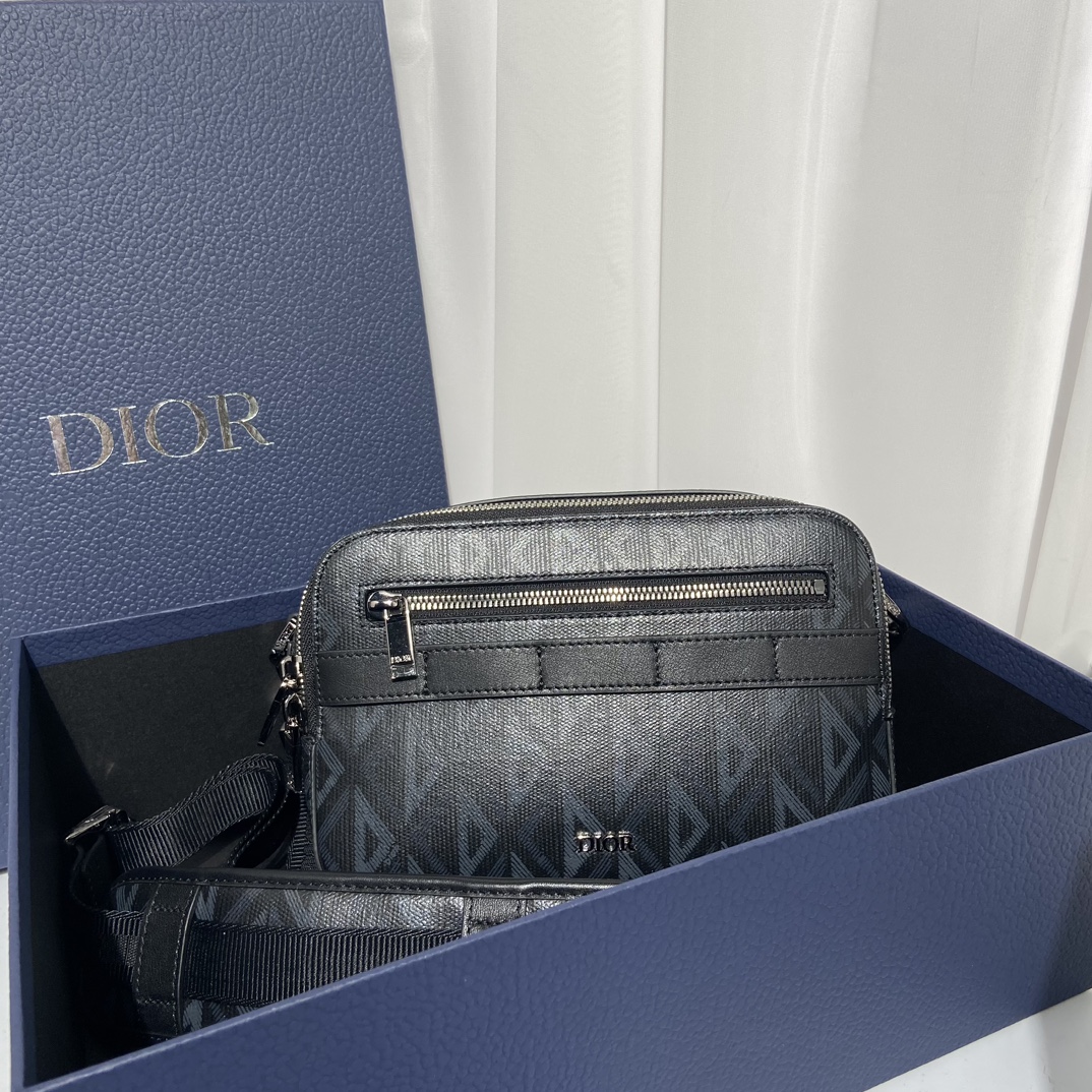 Túi xách Dior nam CD Diamond 9965 màu đen 