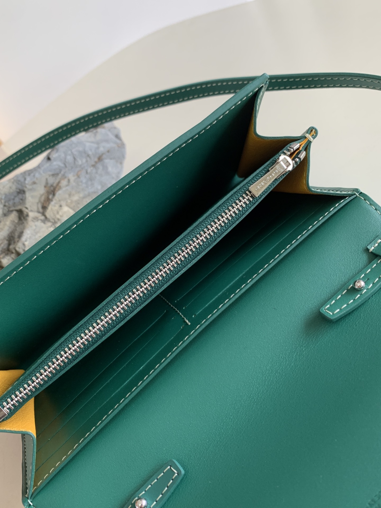 Goyard Varenne M8118 (green)