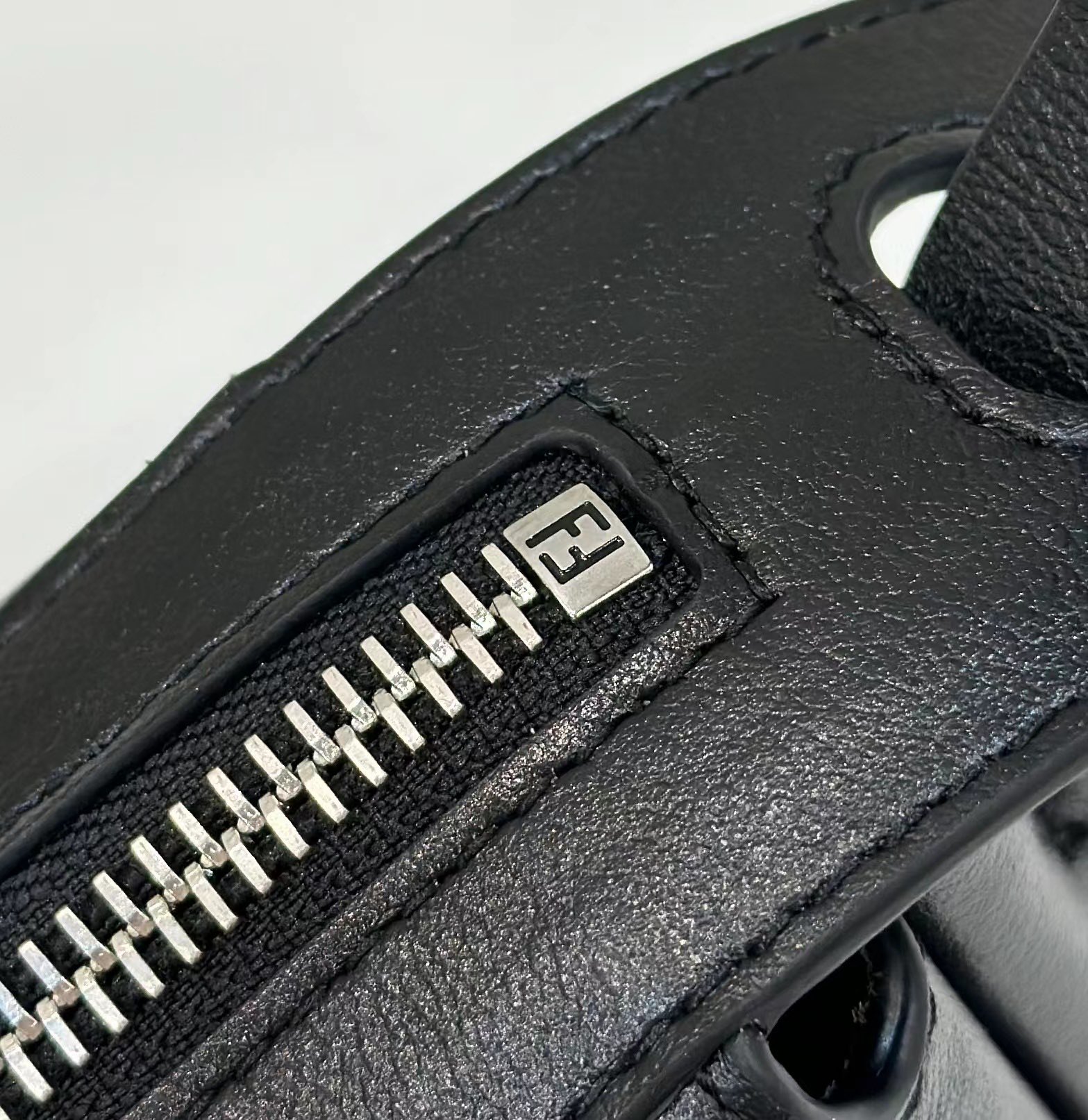 TÚI XÁCH NỮ FENDI 8662As 