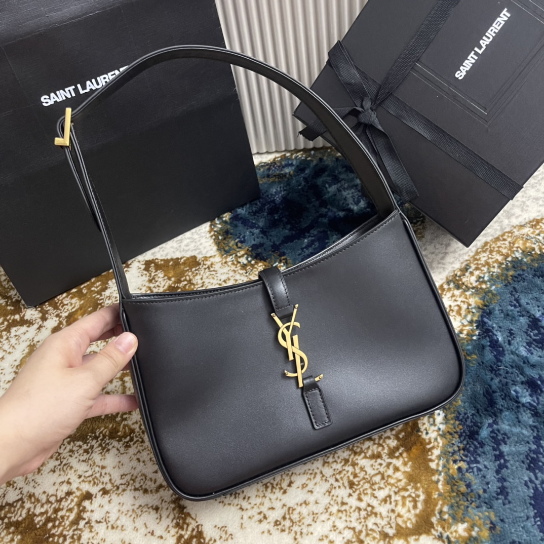 YSL LE 5A7 657228 (Black)
