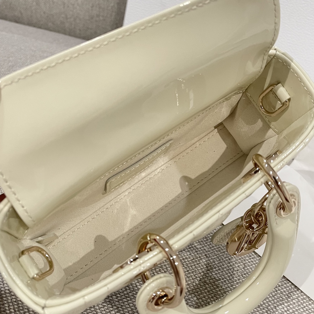 Túi Xách Tay Dior D-Joy Nữ Màu Trắng 