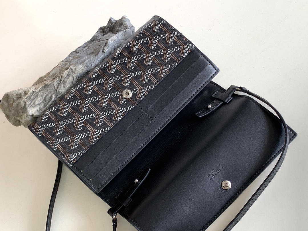 Goyard Varenne M8118 (brown)