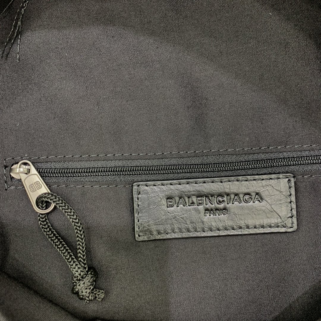 Balo nam nữ Balenciaga màu đen 180100