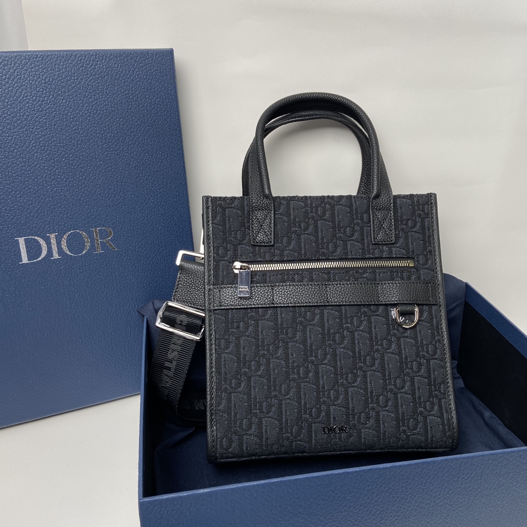 Túi xách Dior nam 9235 màu đen 