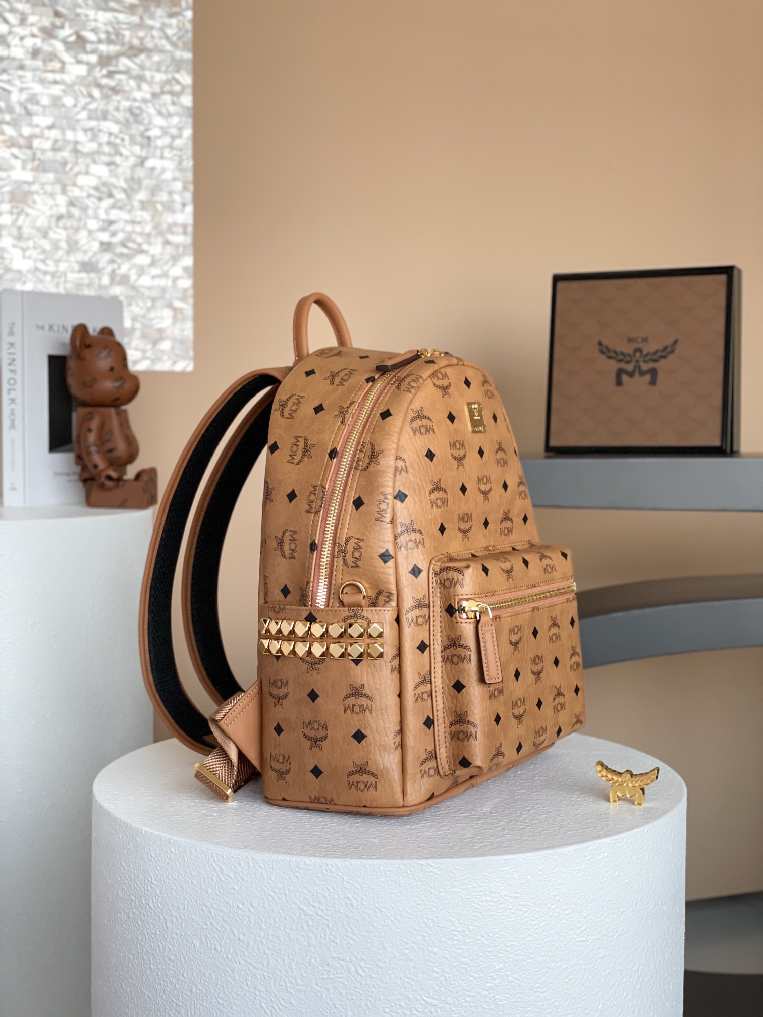 MCM STARK VISETOS 37CO001 (BROWN)