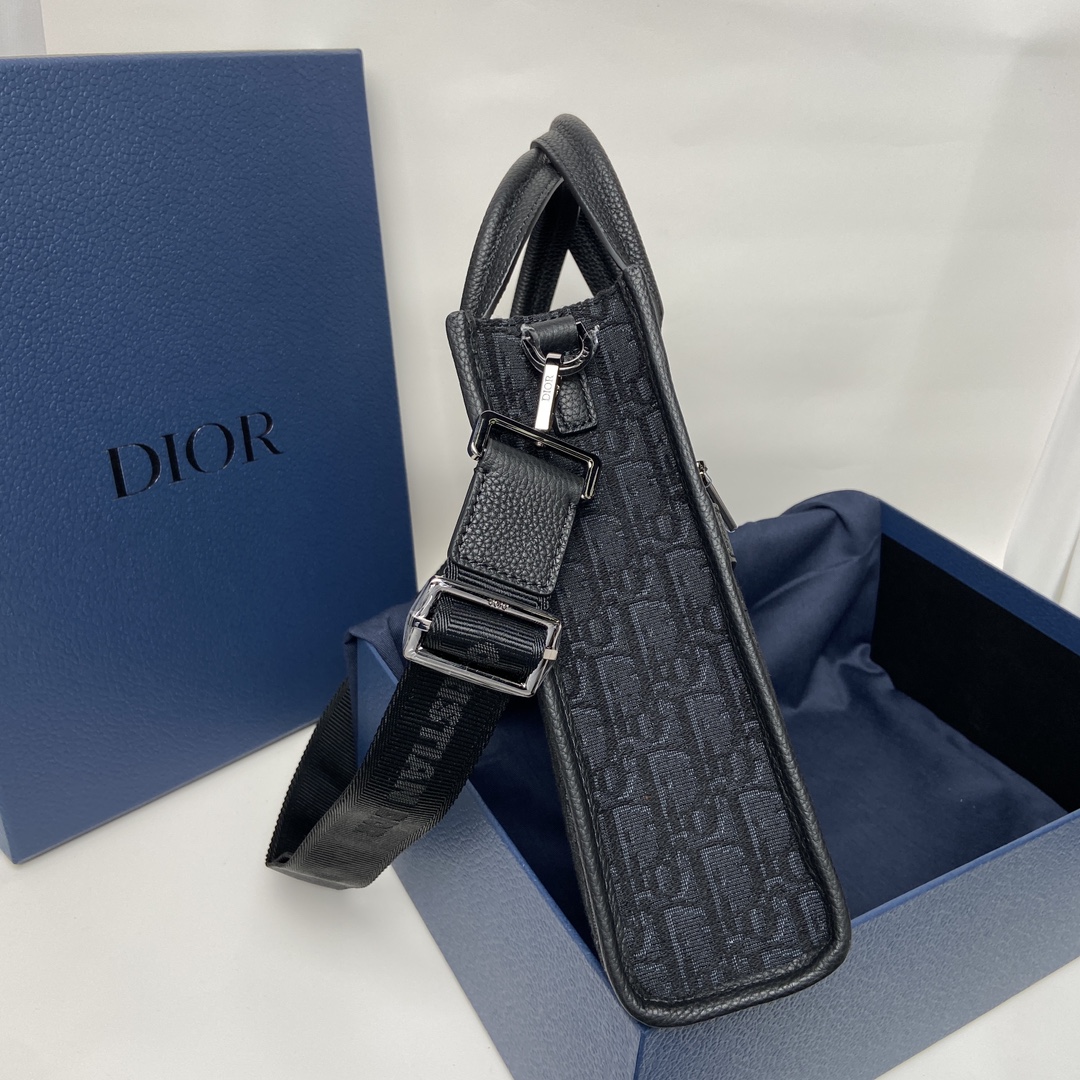 Túi xách Dior nam 9235 màu đen 