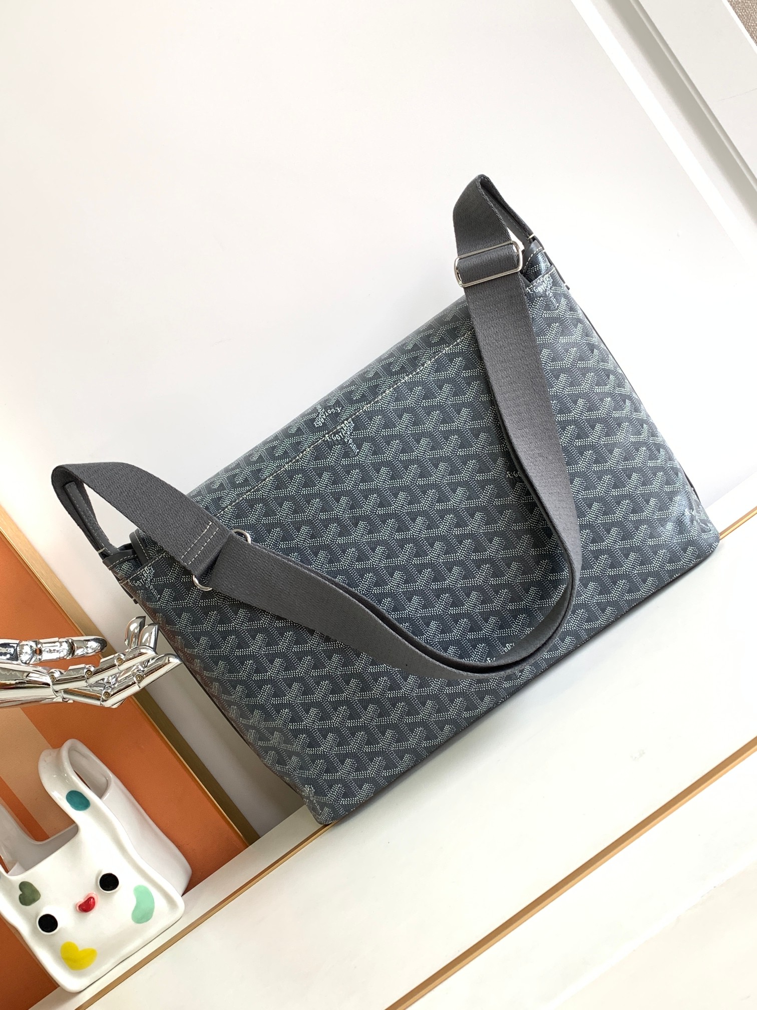 Túi xách Goyard 8130 màu xám 