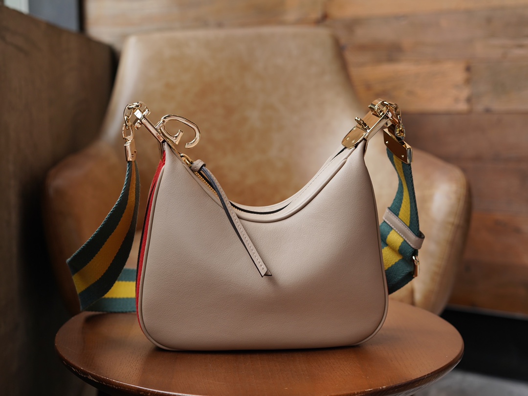 Sac à épaule Gucci Attache petite taille 699409 (brow) 