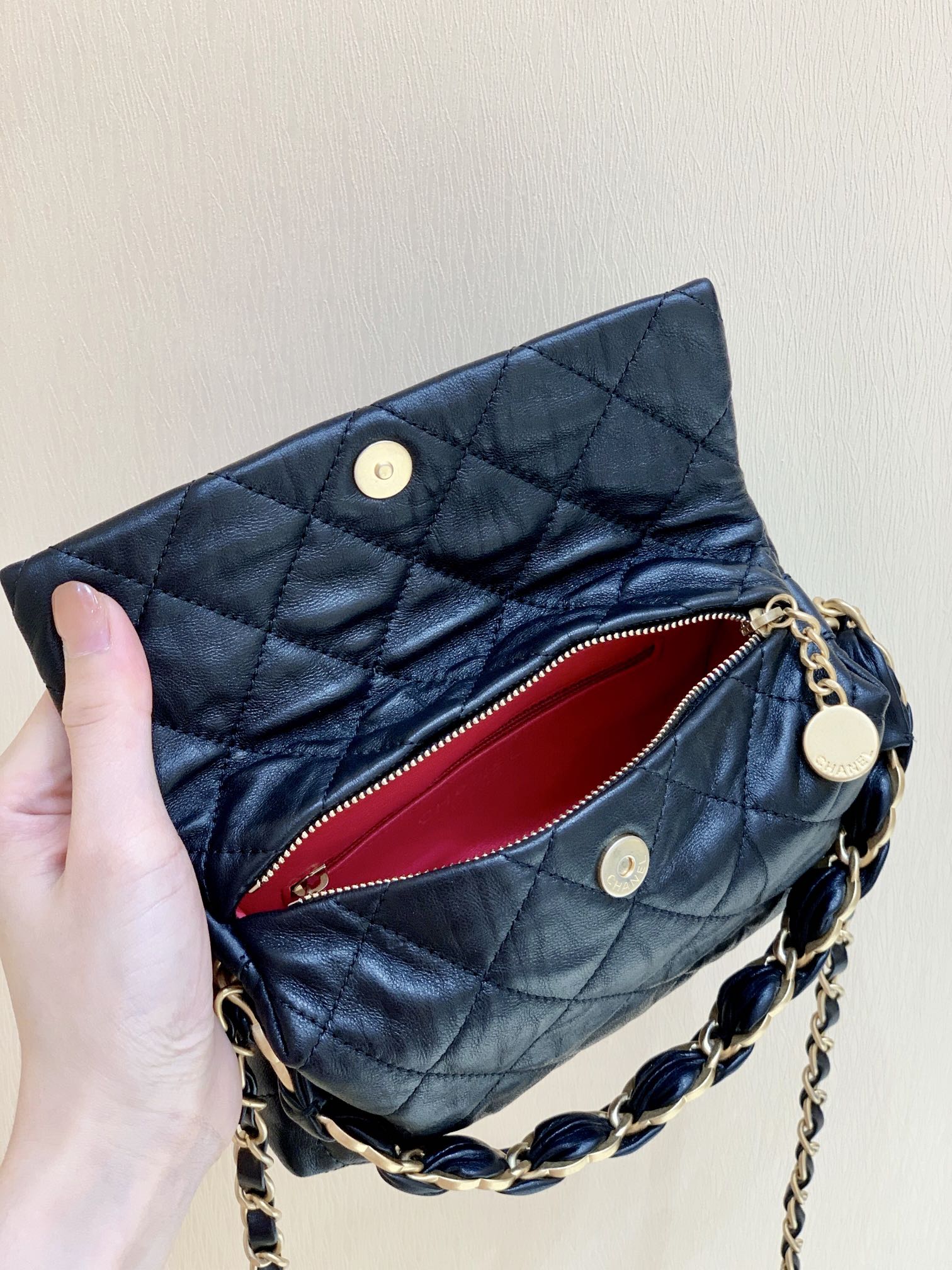 Túi Xách Chanel Small Hobo Bag Màu Đen AS2479