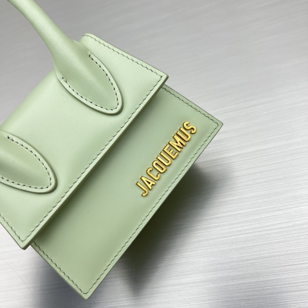 Túi Xách Mini Jacquemus P98846 Màu Xanh Cốm 