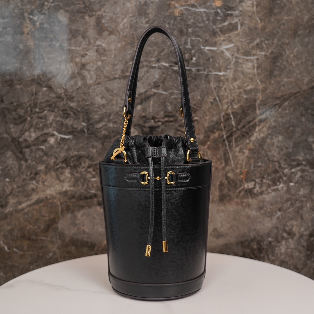 GG Supreme 637115 (Black) 