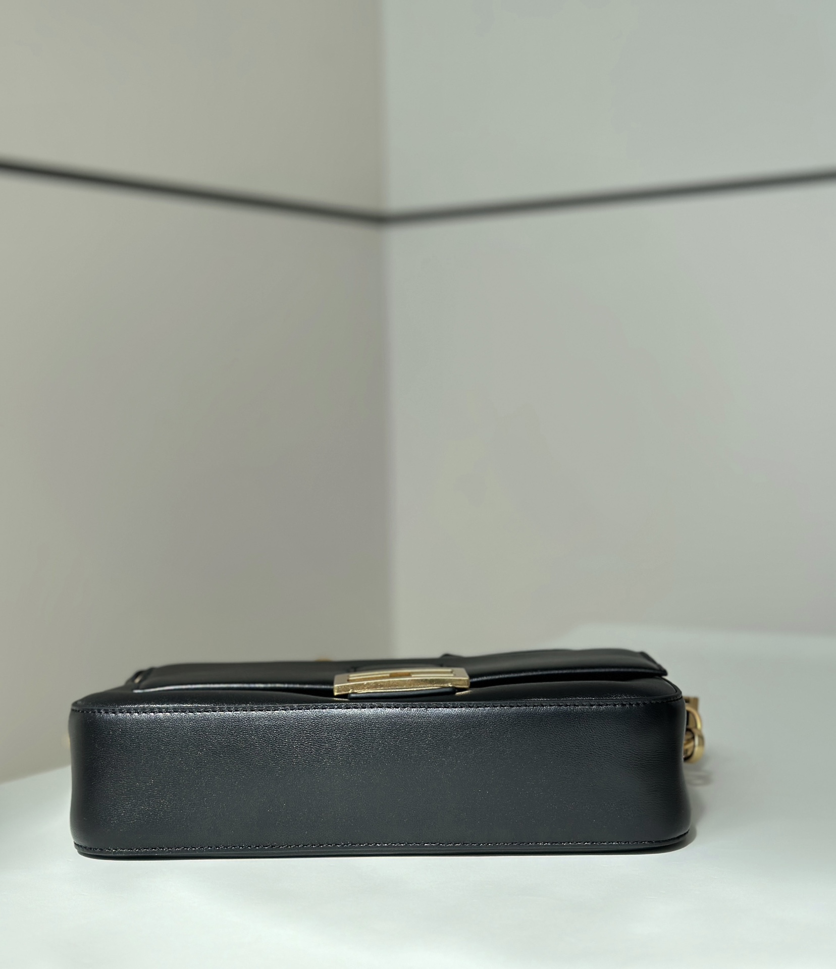 TÚI XÁCH NỮ FENDI 8629 
