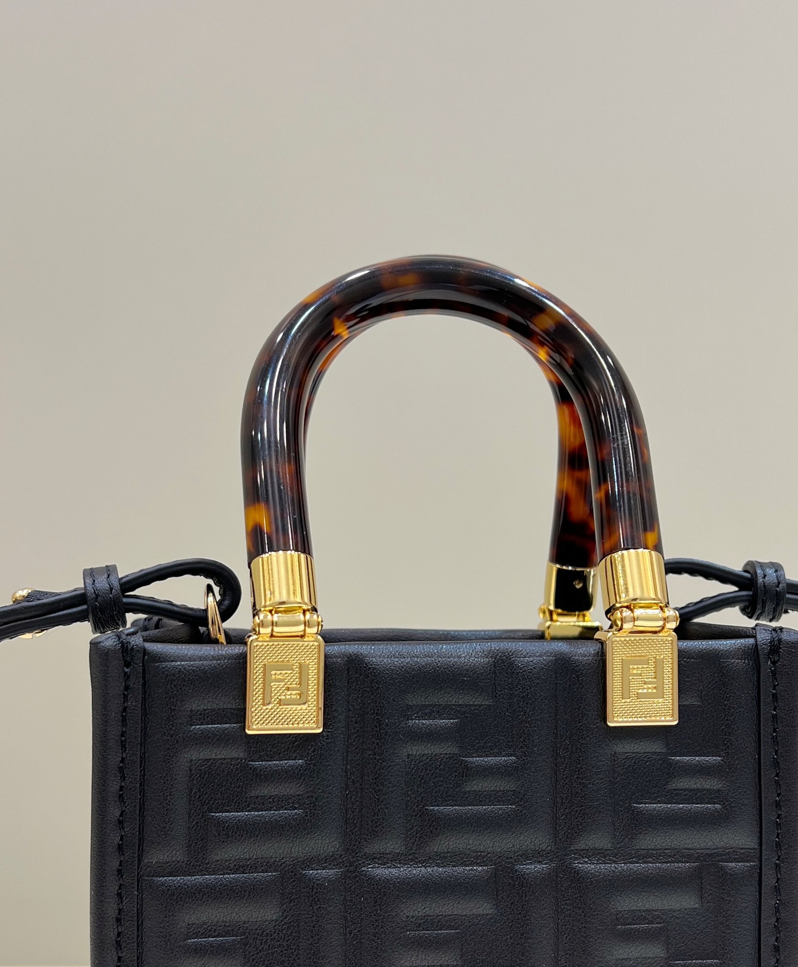TÚI TOTE MINI FENDI 8597