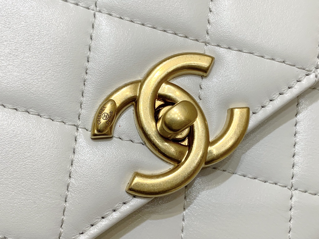 Túi Xách Chanel AP2649 Màu Trắng
