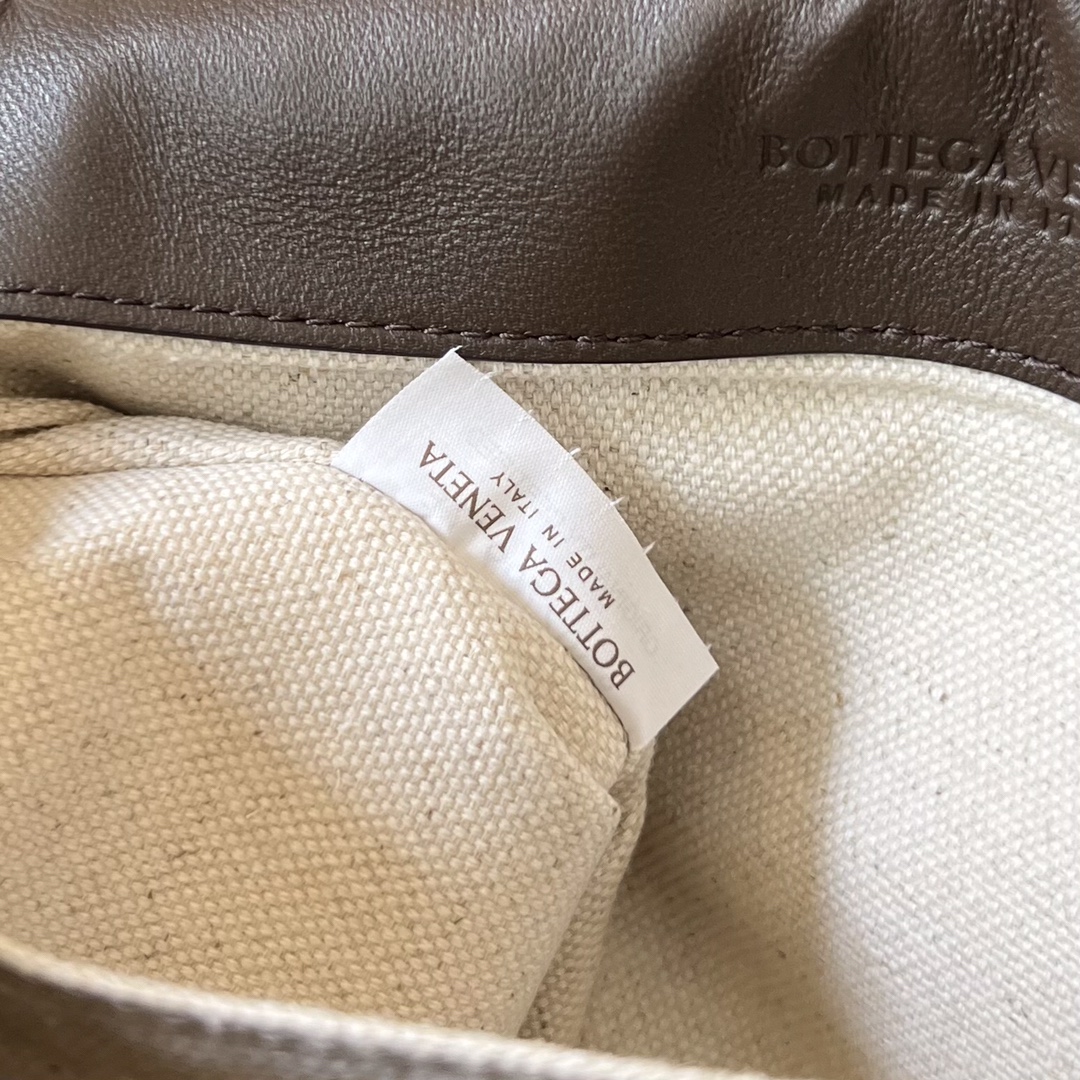 Túi xách nữ bottega veneta màu nâu 755659