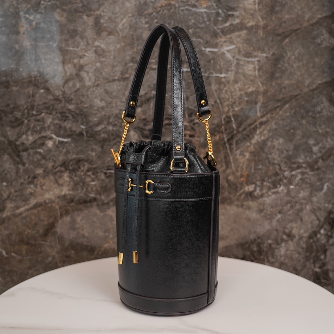 GG Supreme 637115 (Black) 