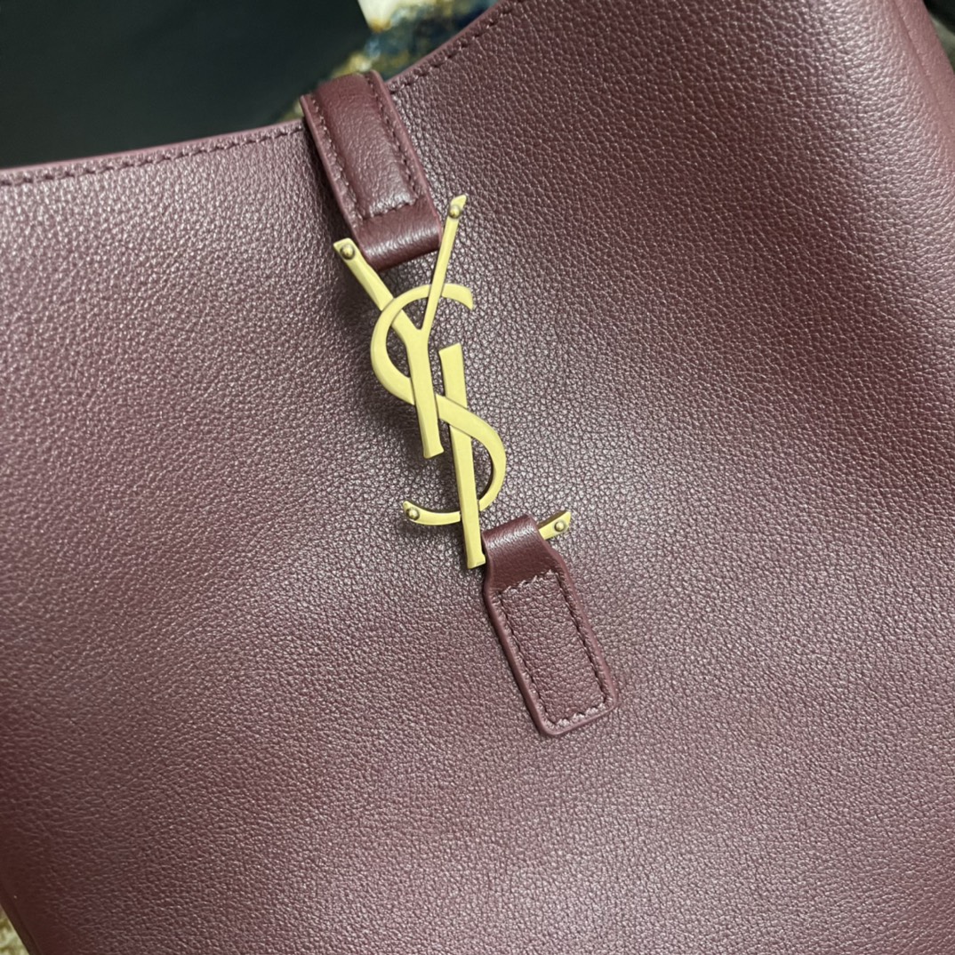 LE 57 HOBO 713938 (Wine red)