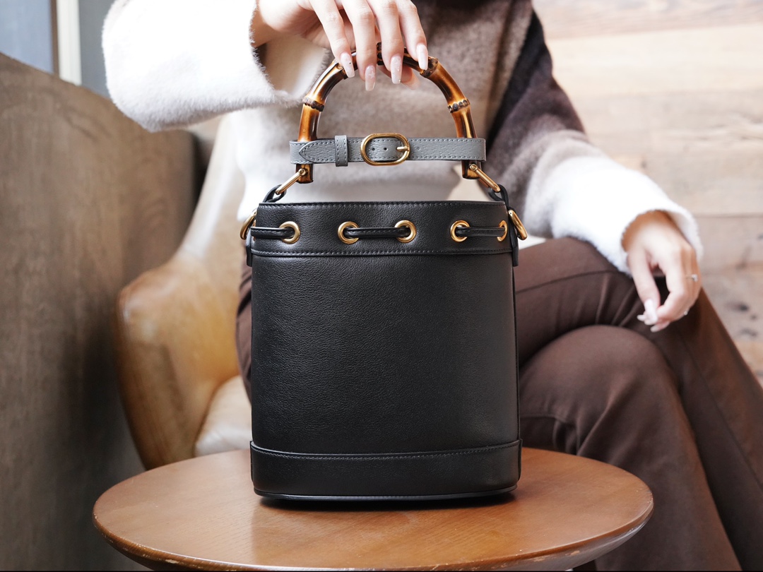 Diana 724667 ( Black)