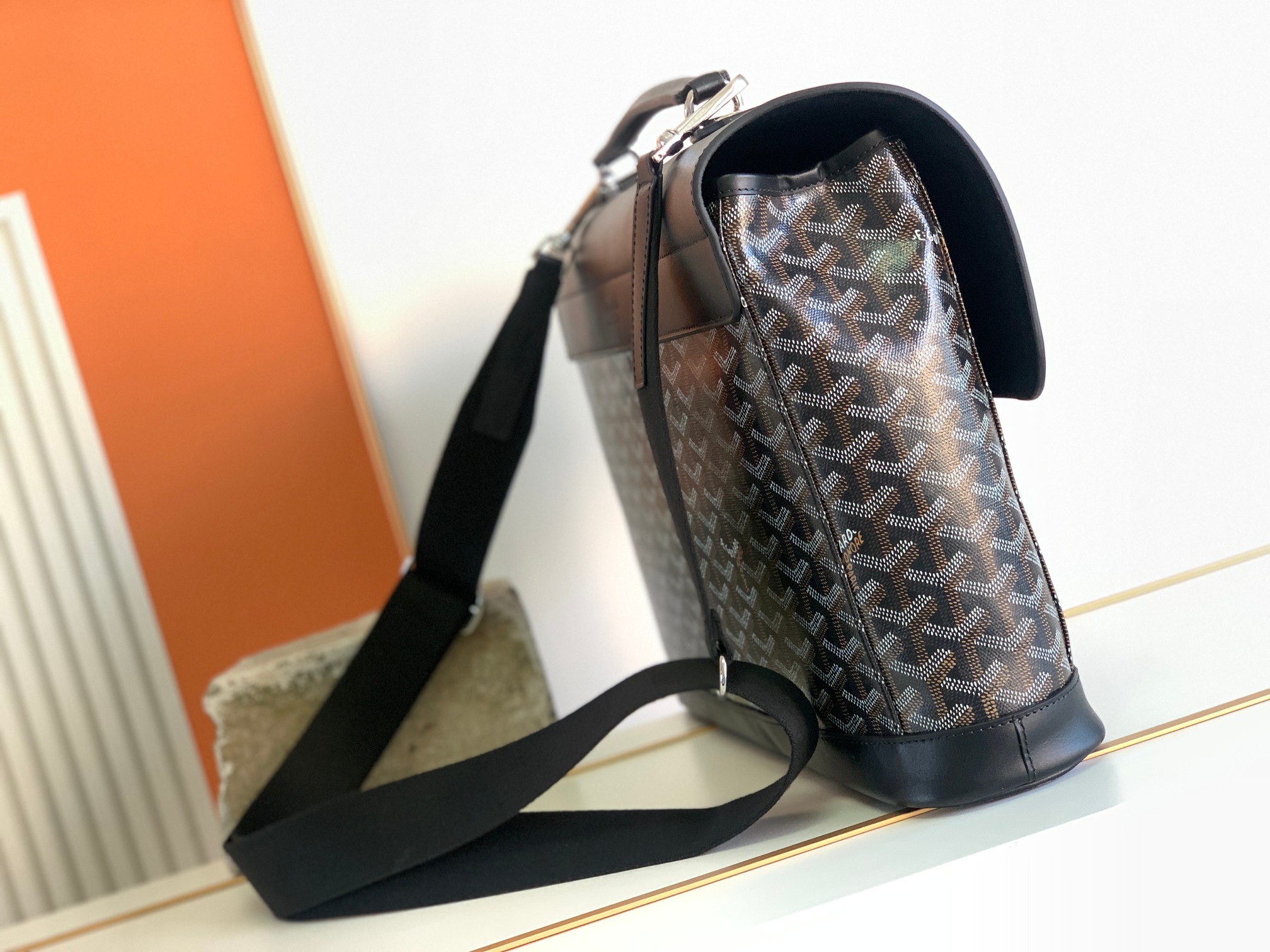 goyard citadin 8029-1 (black)
