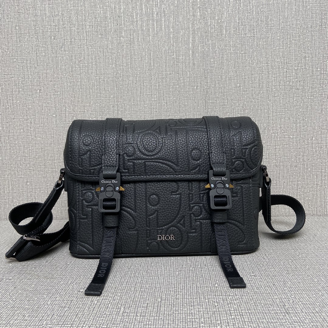 Túi xách Dior nam 9254 màu đen 