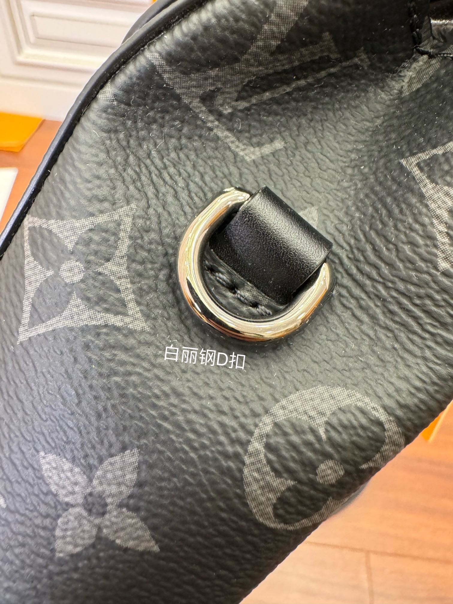 Túi Nam Sac Nano Steamer m82774 Màu Đen