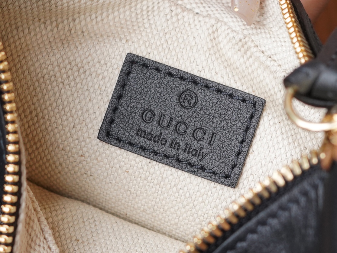 Sac à épaule Gucci Attache petite taille 699409 (black) 
