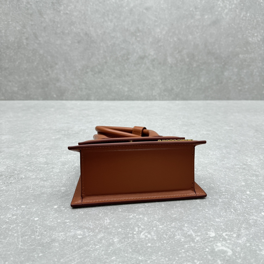 Túi Xách Jacquemus P98869 Màu Nâu 