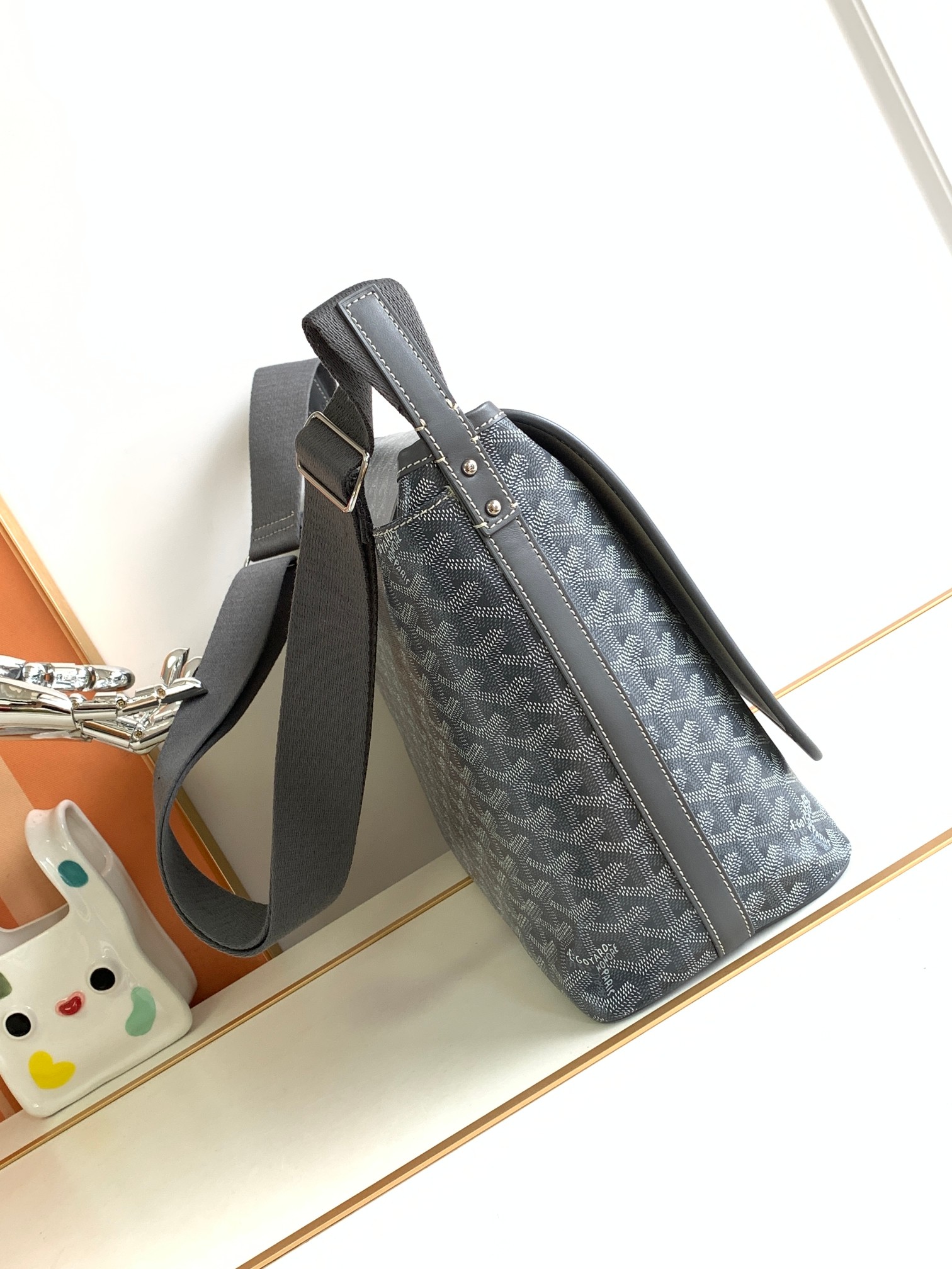 Túi xách Goyard 8130 màu xám 
