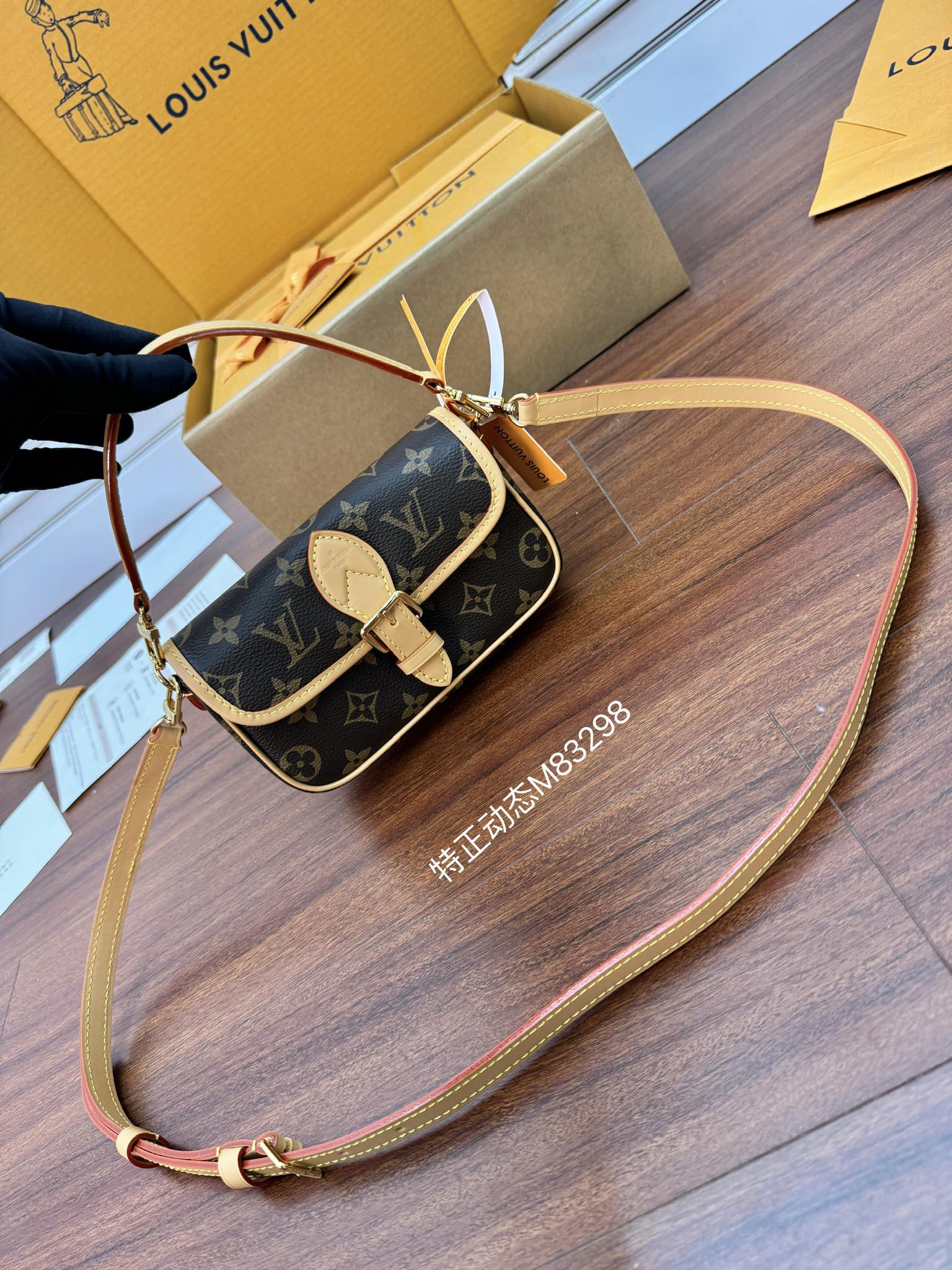 Sac Nano Diane M83298