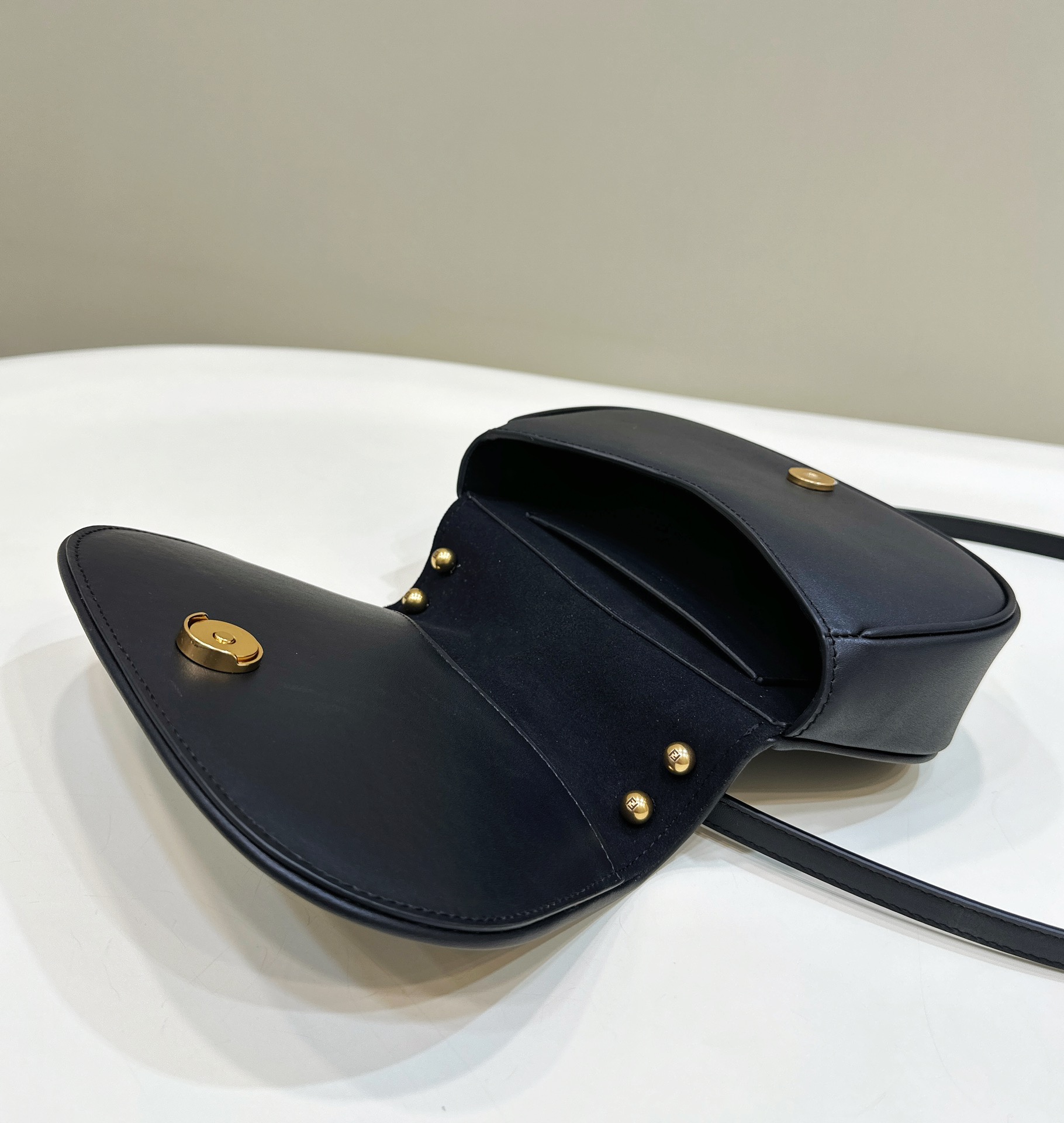 TÚI XÁCH NỮ FENDI 8622s 