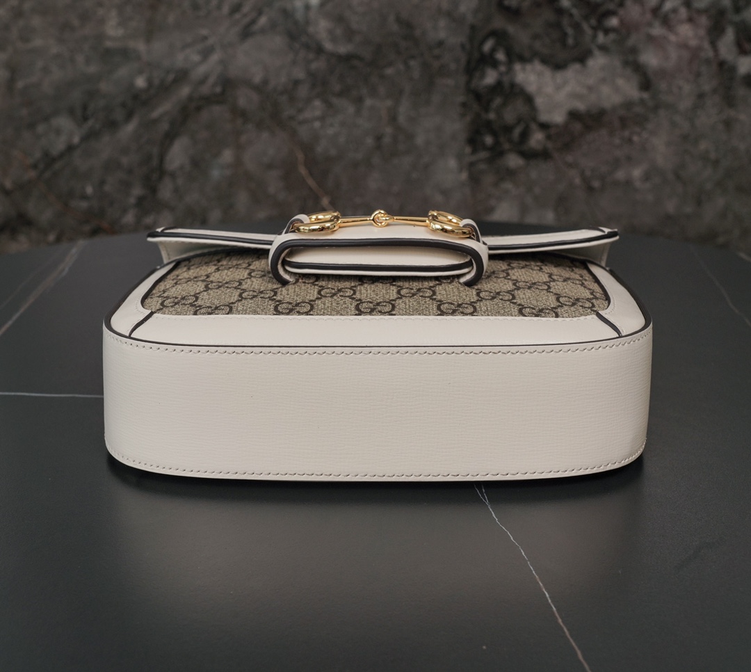 Túi Xách Gucci Horsebit 1955 658574 Logo Trắng