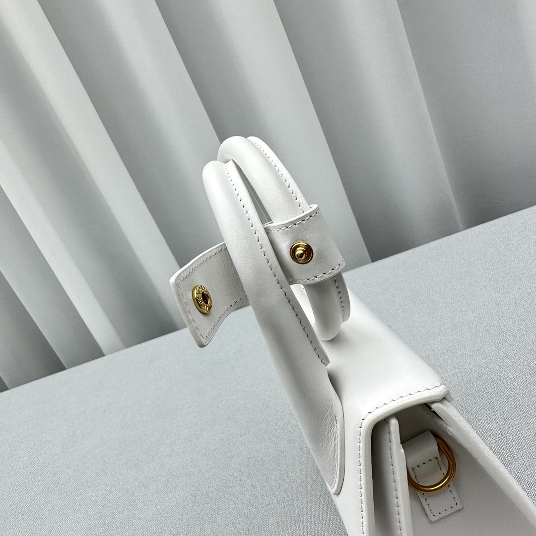 Túi Xách Jacquemus P98869 Màu Trắng 