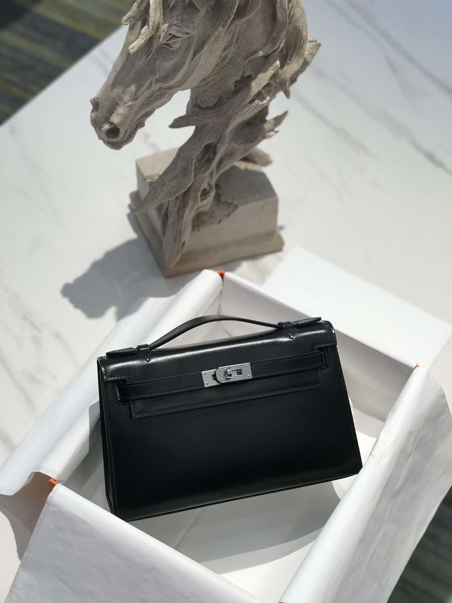 Túi xách hermes minikelly box màu đen 