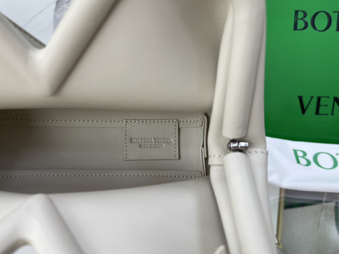Bottega Veneta Poin6908 Màu Trắng 