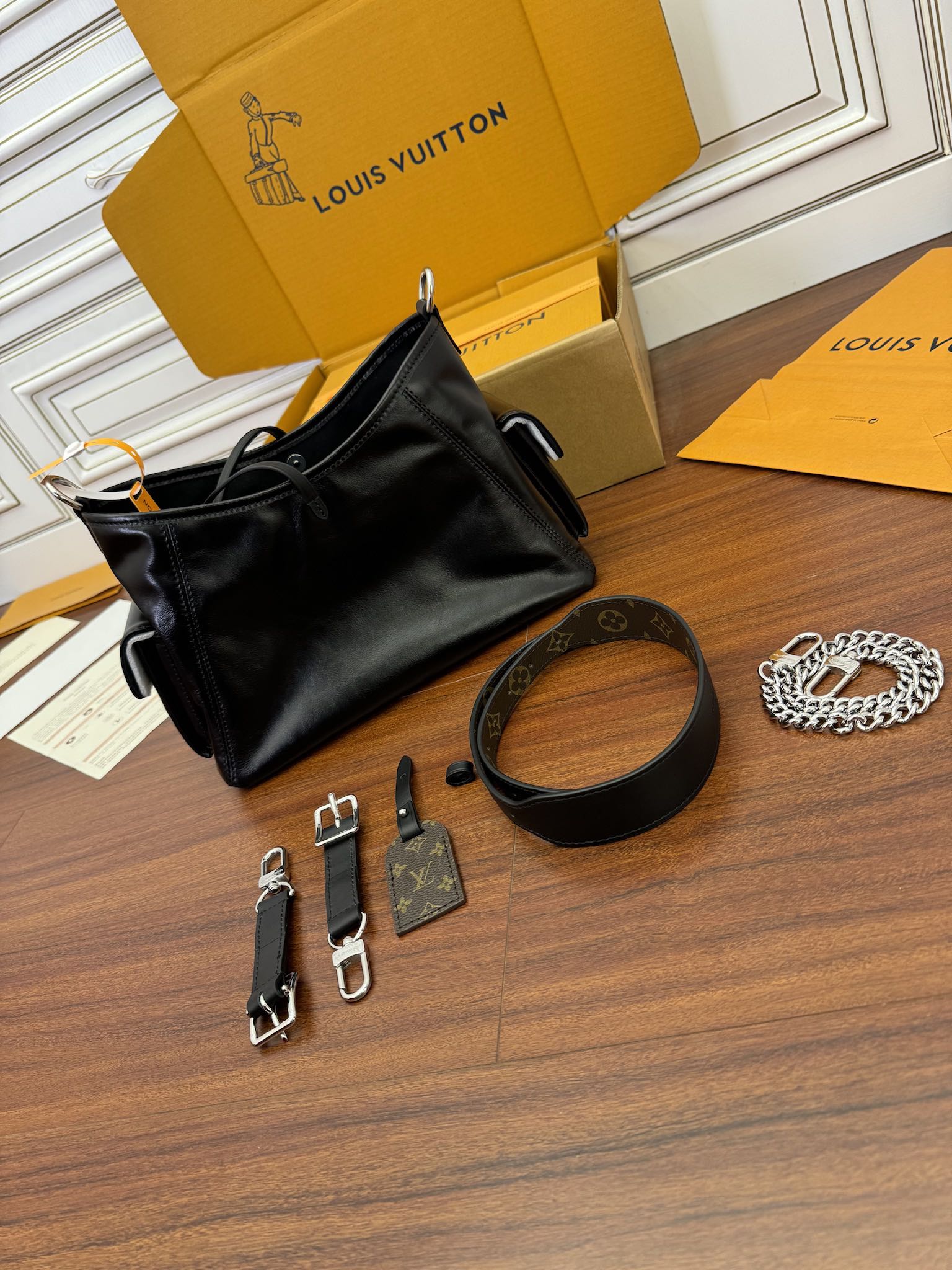 Túi Nữ Louis Vuitton CarryAll Cargo Vibe PM M24861
