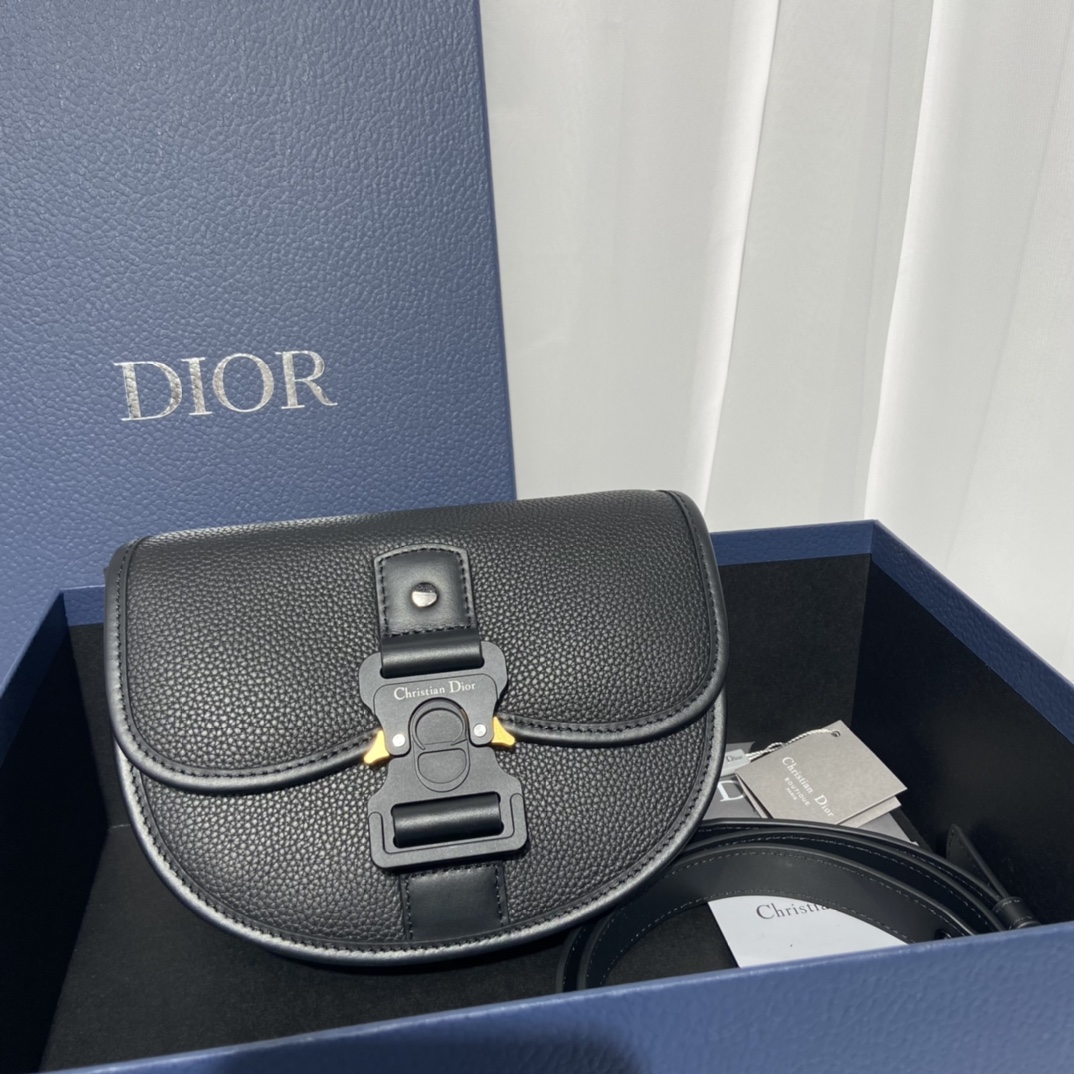 Túi Xách Nam Dior Màu Đen 9931