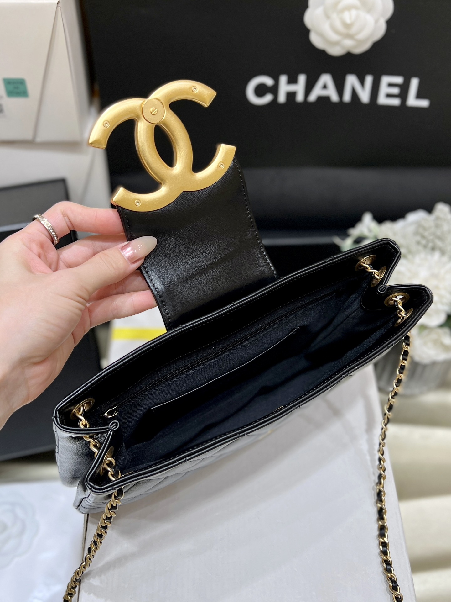 Túi Xách Chanel AS4603 Màu Đen 