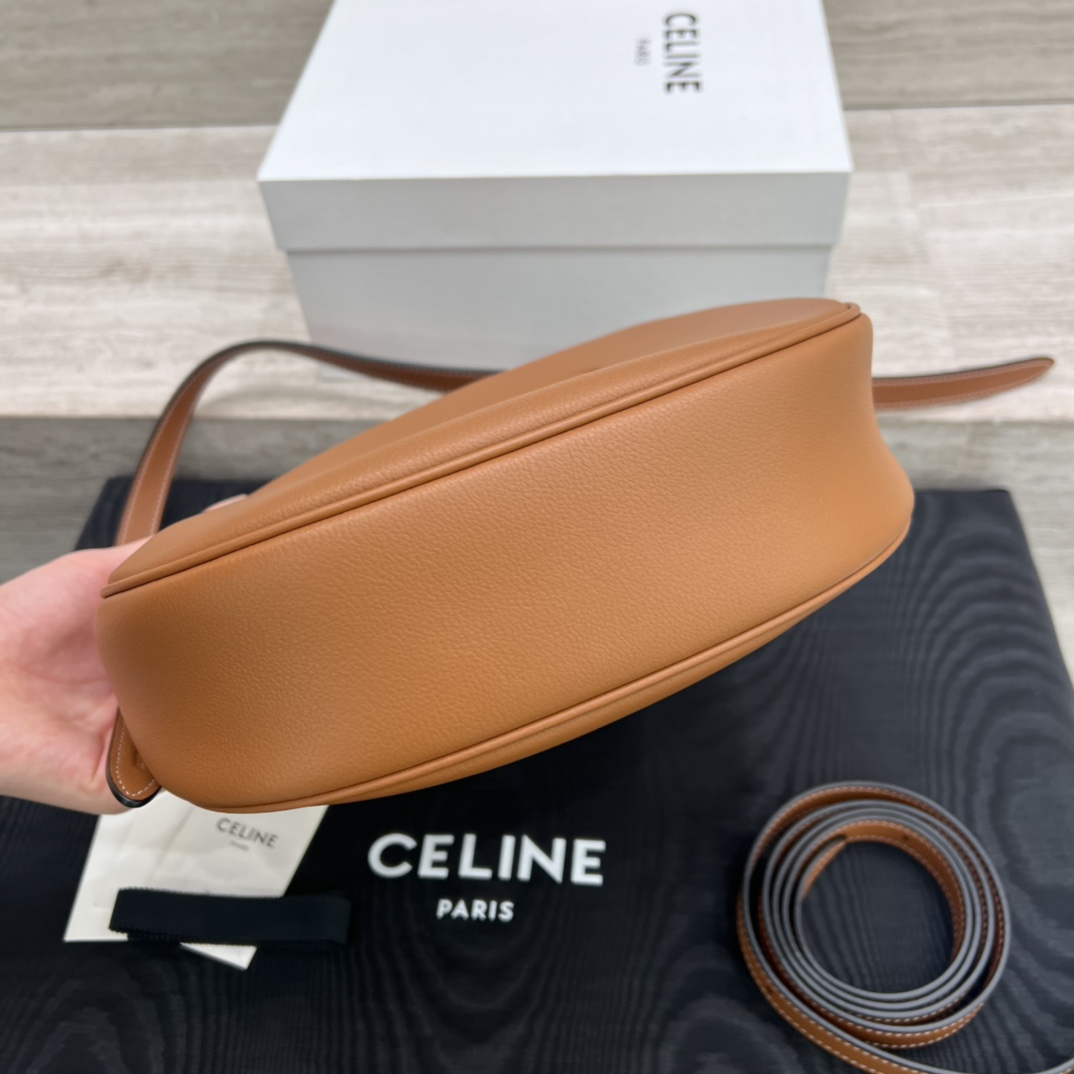 Túi Xách Celine Heloise Triomphe 117253 Màu Nâu 