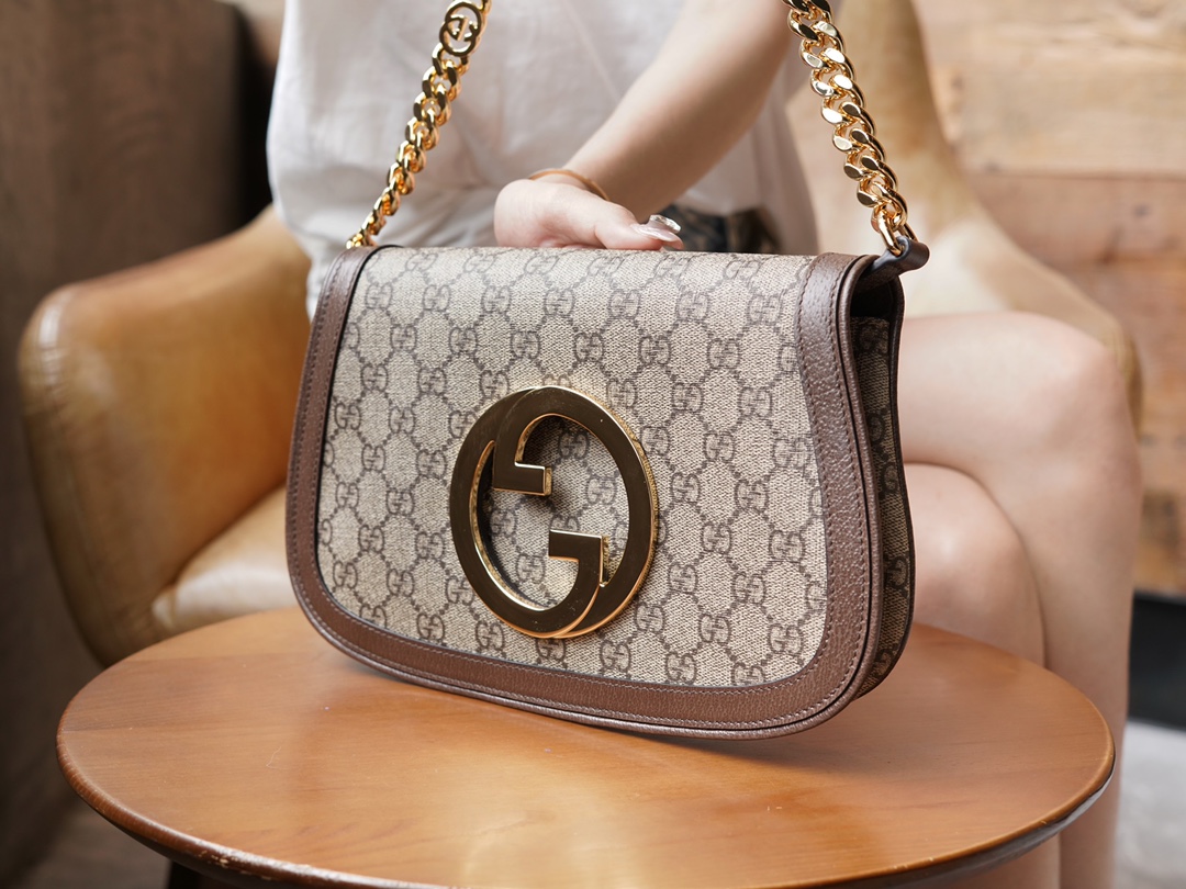 Petit sac à épaule Gucci Blondie 699268