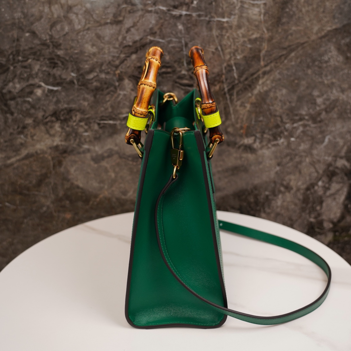 Gucci Diana 660195 ( Green) 