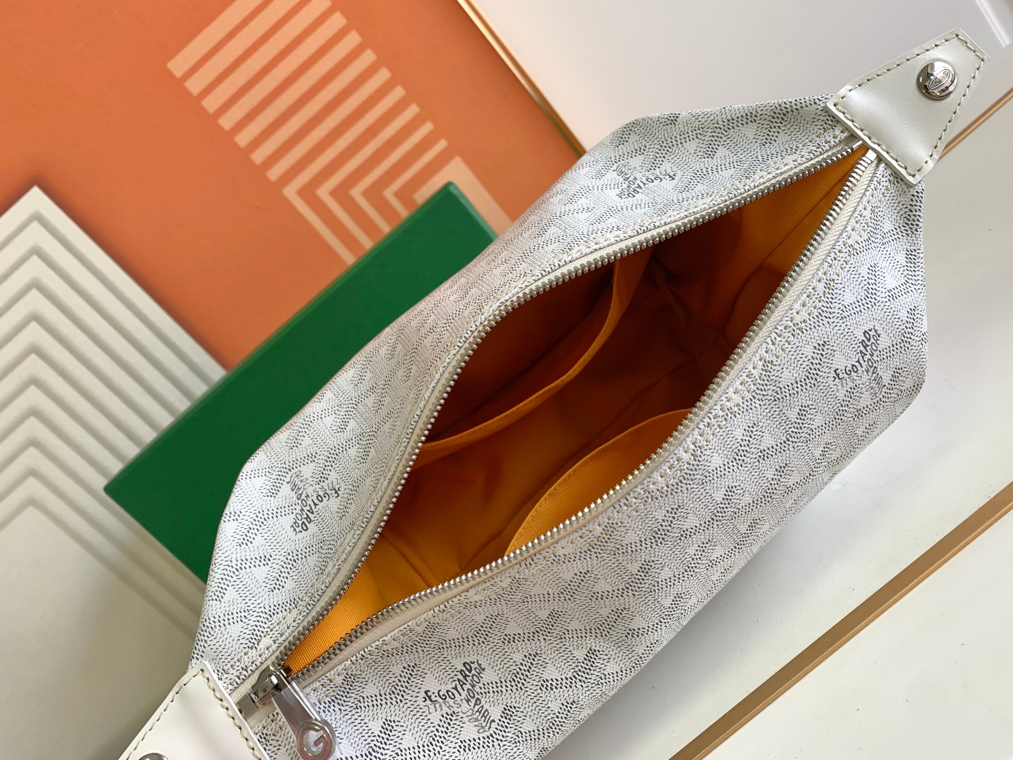 Goyard toilet ecrue bag 8829 (white)